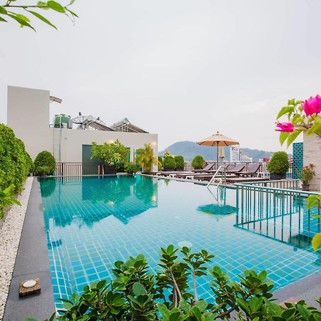 Azure Bangla Phuket Hotel Patong Exterior photo